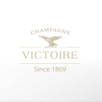 株式会社TYクリエイション 様 製品カタログ制作実績：淡いベージュとゴールドを基調とした上品で高級感のあるTYクリエイションのカタログ